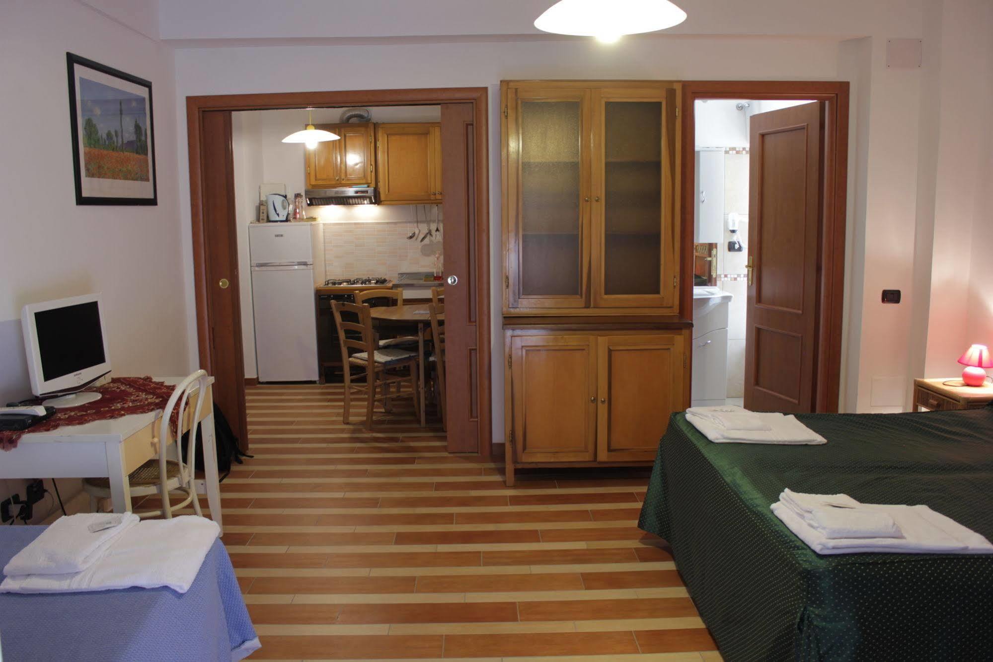 Tourist House Roma Aparthotel Exterior foto